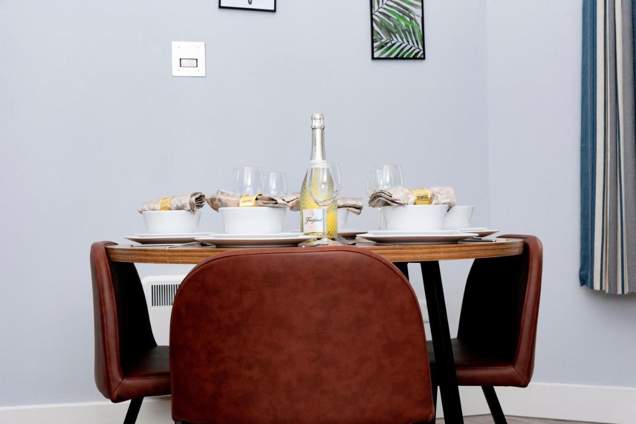 Wrexham Central Stay Apartment Seven Luaran gambar